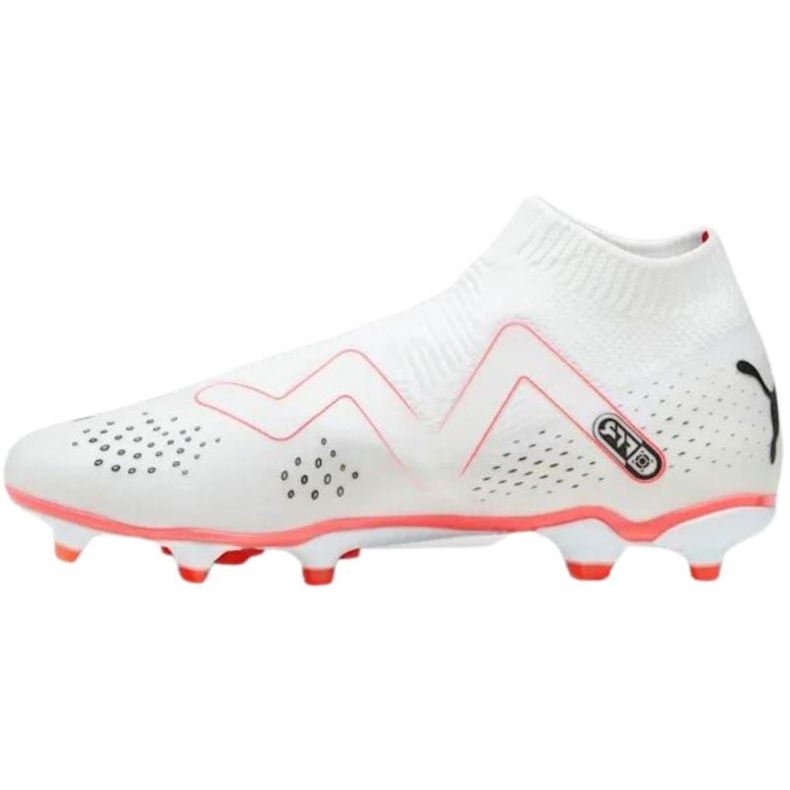 Puma Future Match+ Ll FG/AG 107366 01 vita fotbollsskor med strumpa 4