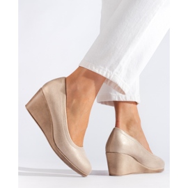 Shelovet dampumps med kilklack med glitter gyllene 2