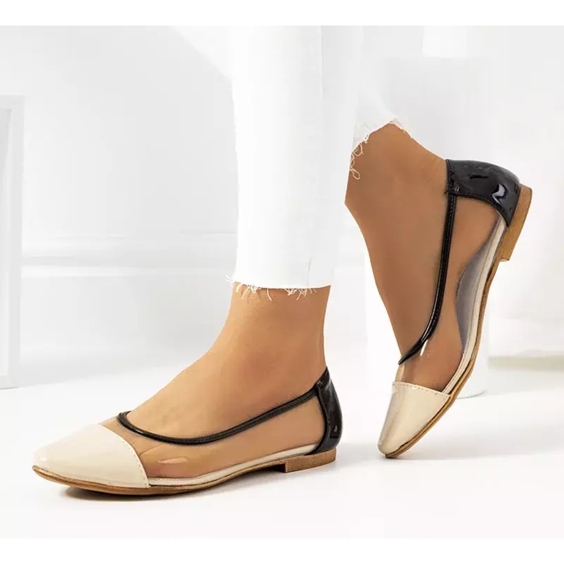 Beige transparent Pastella ballerinor färglös svart 2