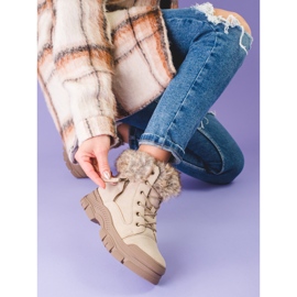 Beige damstövlar med Shelovet-päls 2