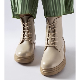 Beige isolerade vandringskängor från Vinceza 1