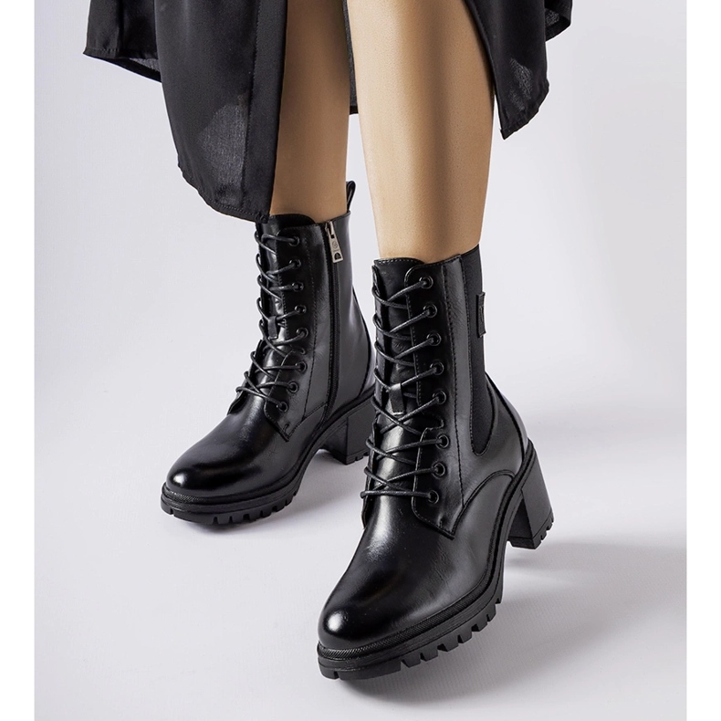 Svarta isolerade ankelboots från Vinceza 1