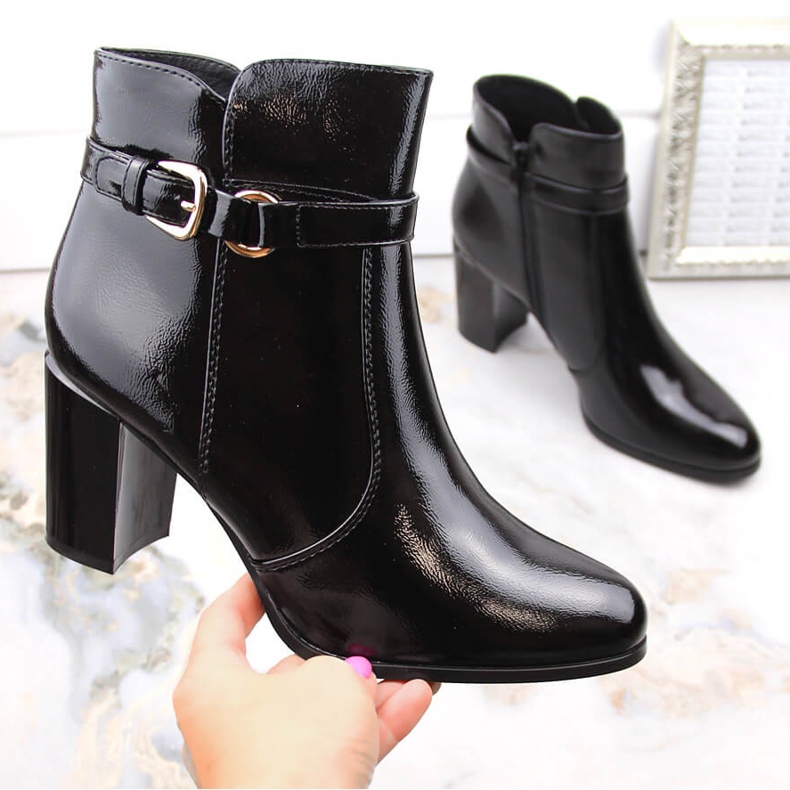 Isolerade stövlar i lackskinn, svarta, Sergio Leone BT324 1