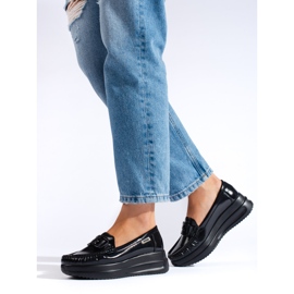 Svarta patent loafers för kvinnor med ett Shelovet-spänne 2