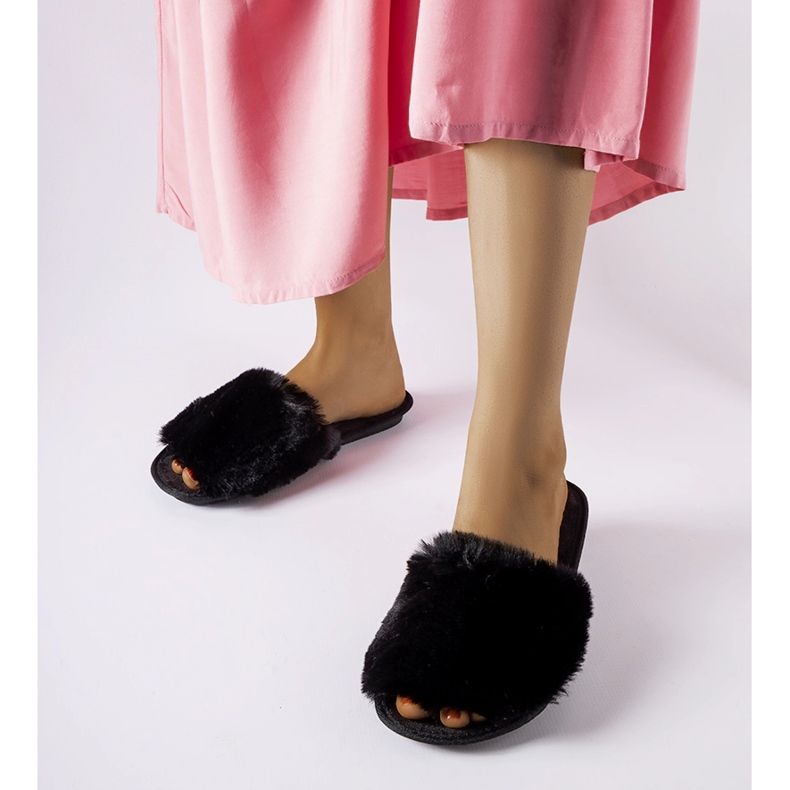 Inblu Giacomo svarta tofflor med päls 1