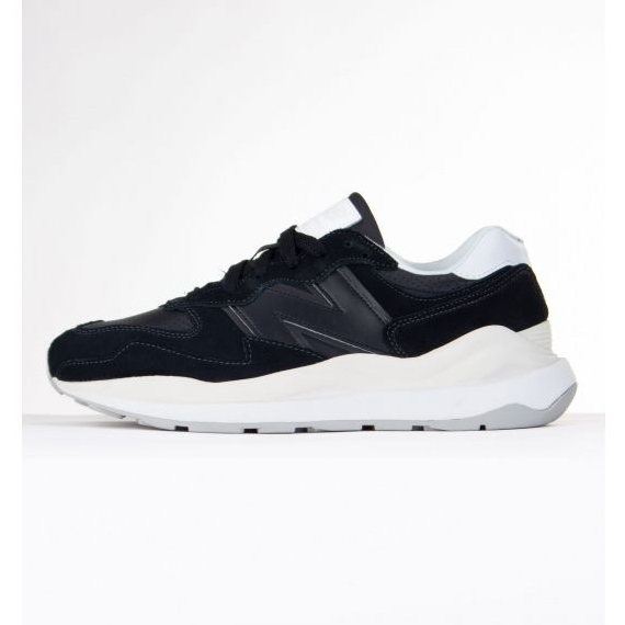 New Balance M M5740SLB skor svart 1