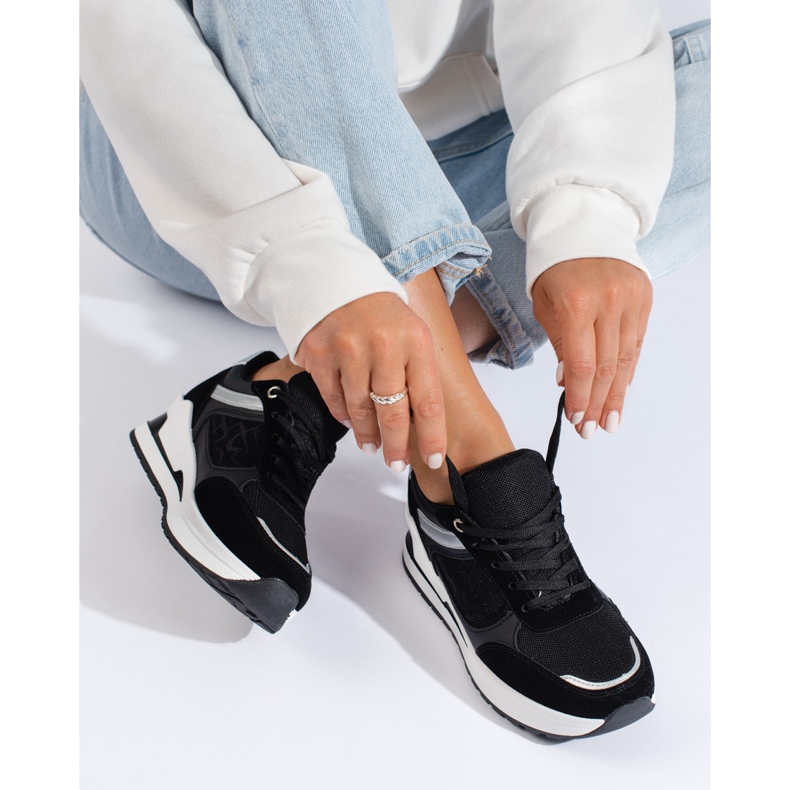 Svarta damsneakers med vit Shelovet-inlägg 1
