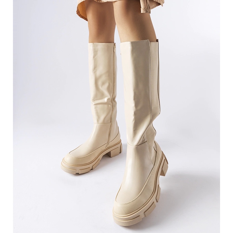 Beige platta over-the-knee boots från Rafah 1