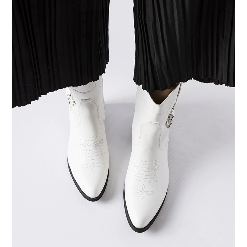 Henriette vita högklackade cowboystövlar 1