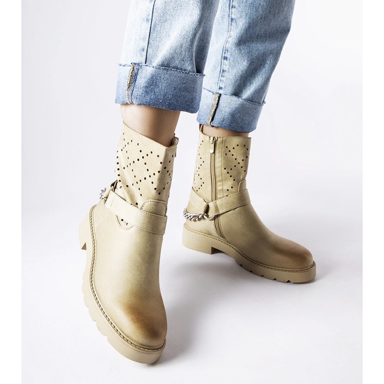Gröna genombrutna ankelboots med Procopio-kedja beige 1
