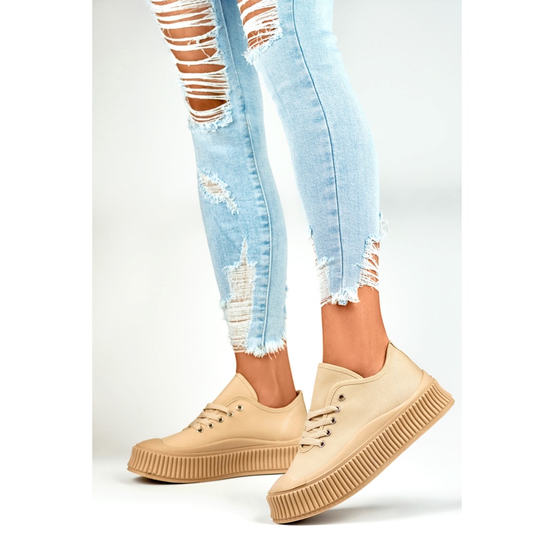 Beige damsneakers med tjock sula 2