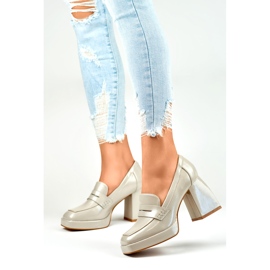 Damlackskor med höga klackar beige 1