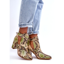 Fashionabla högklackade ankelboots med utskärningar, beige och grönt 1