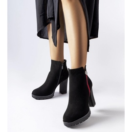 Svarta ankelboots i satin från Rogeno 1