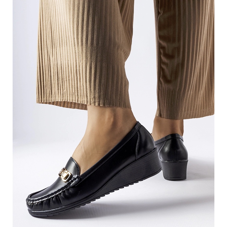 Svarta Lerino loafers med kilspänne 1