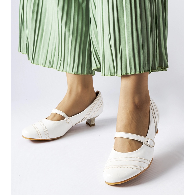 Vita Sant'Antonio lågklackade pumps 1