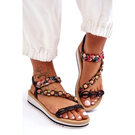 Bekväma kvinnokilsandaler med svarta pärlor 1