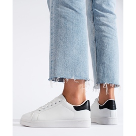 Vita klassiska damsportskor från Shelovet 1