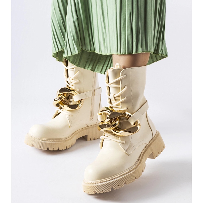 Beiga vandringskängor med Galar-kedja beige 1