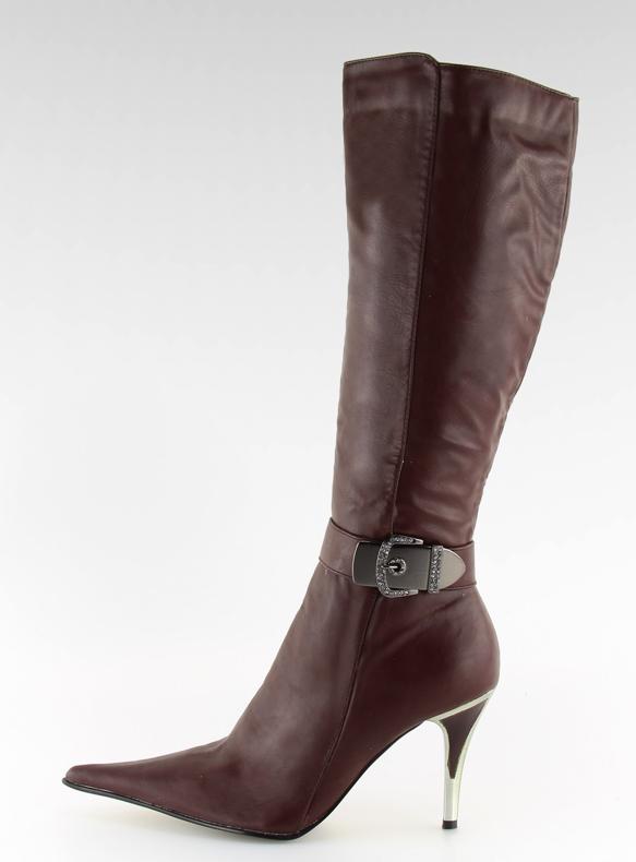 Stövlar på en stift 5137-75 Marron röd 2