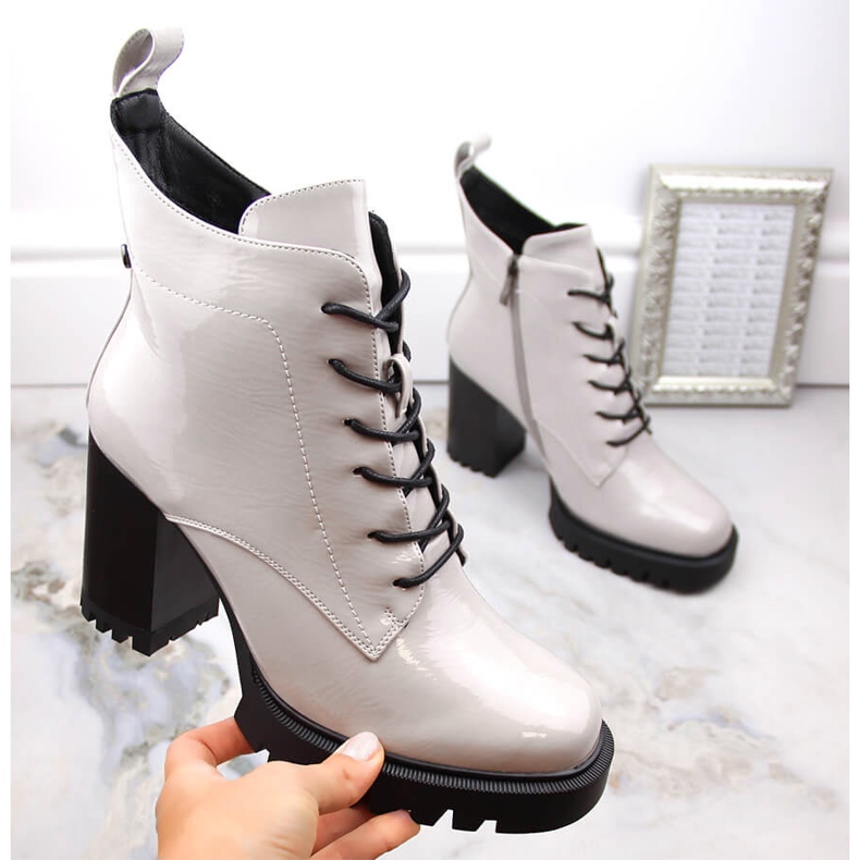 Dampatent, isolerade, grå stövletter från S.Barski 1