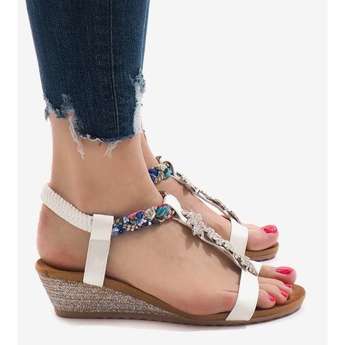 Vita sandaler med kil B133-2 1