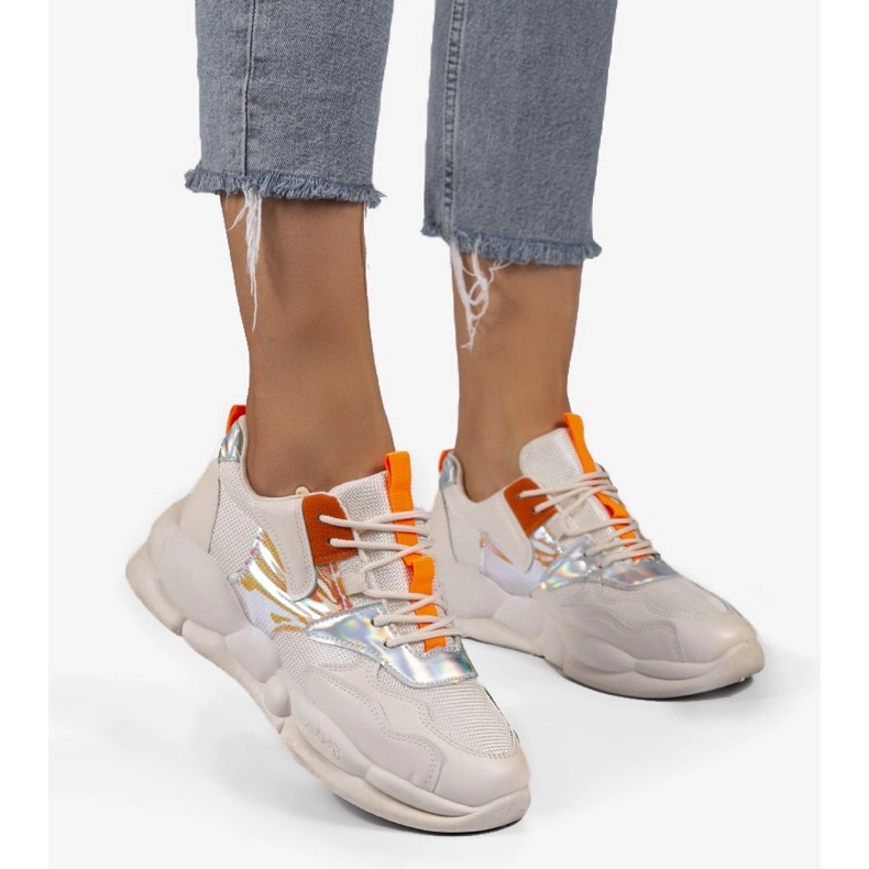 A88-65 beige sportskor brun 1