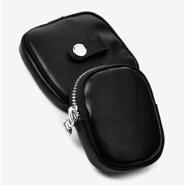 Svarta stövlar på en massiv Speculation -sula 1