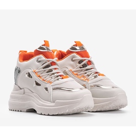 Felicias vita och beige ormskor 1