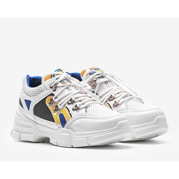 Karla vita sportskor 1