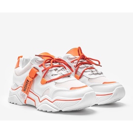 Kenyas vita sportskor 1