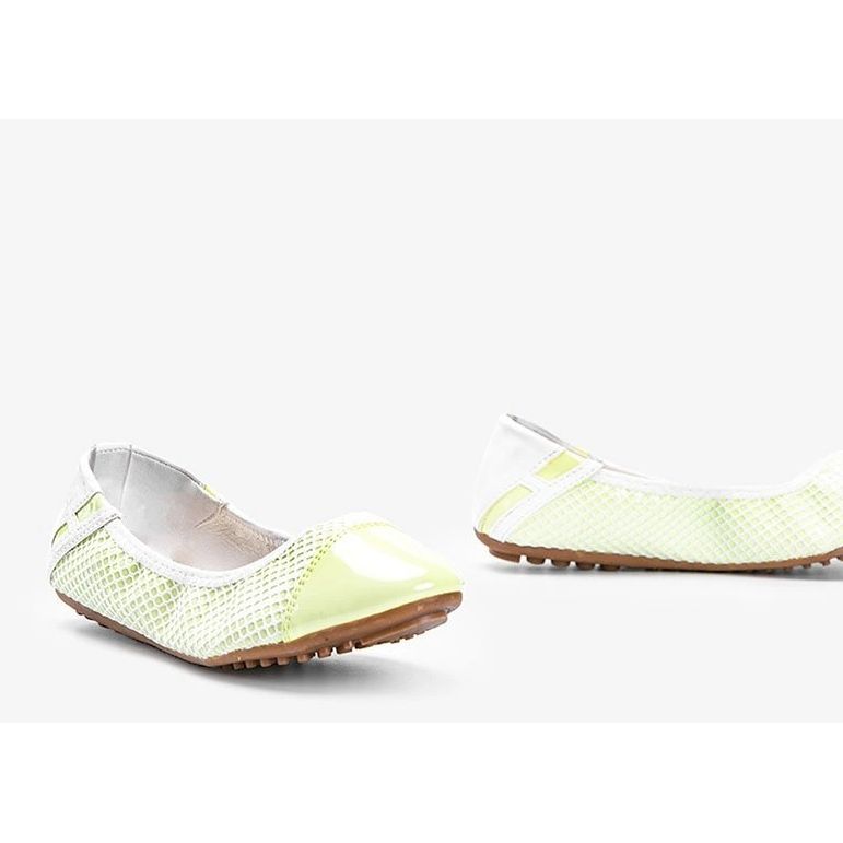 Debbies gröna pastellackade ballerinor vit 1