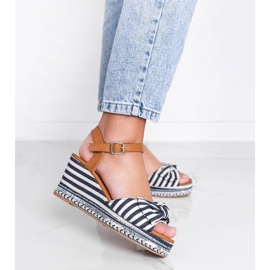 Blå och vita kilar Dulce sandaler 1