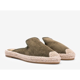 Gröna flip-flops med en uppbyggd Kinshasa-front 1