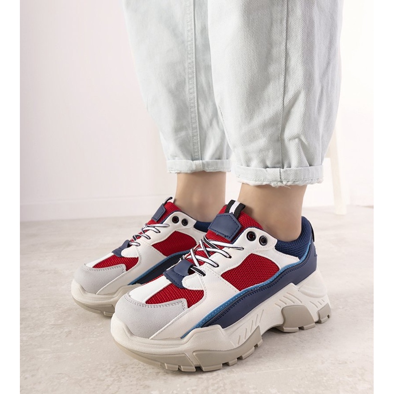 Marinblå sneakers på en hög Omerta -sula vit 1