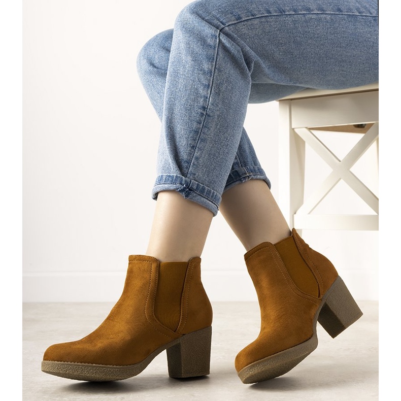 Kamelstövlar på Malawiposten brun 1