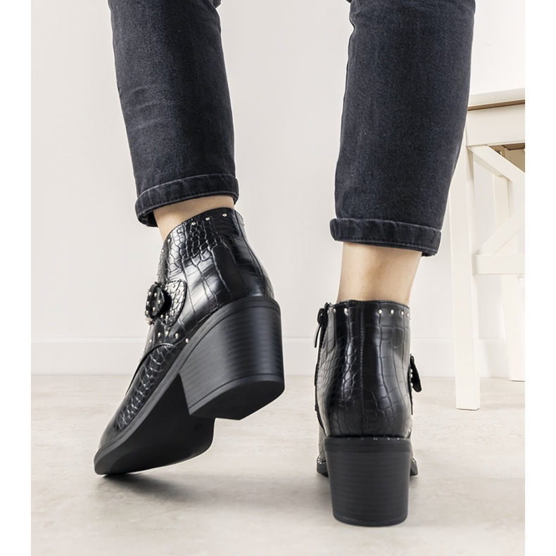 Svarta fotkängor med Montiana -spänne 1