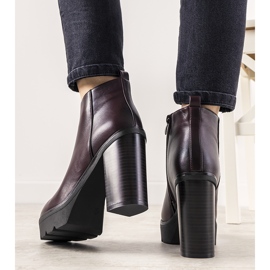 Klassiska rödbruna stövlar på stolpen för My Need -kvinnor 1