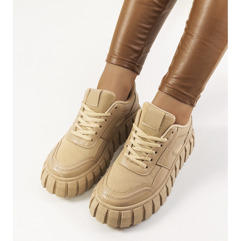 Beige sneakers med hög Morico-sula 1