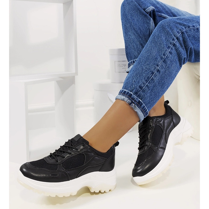 Svarta Depretis tränare 2