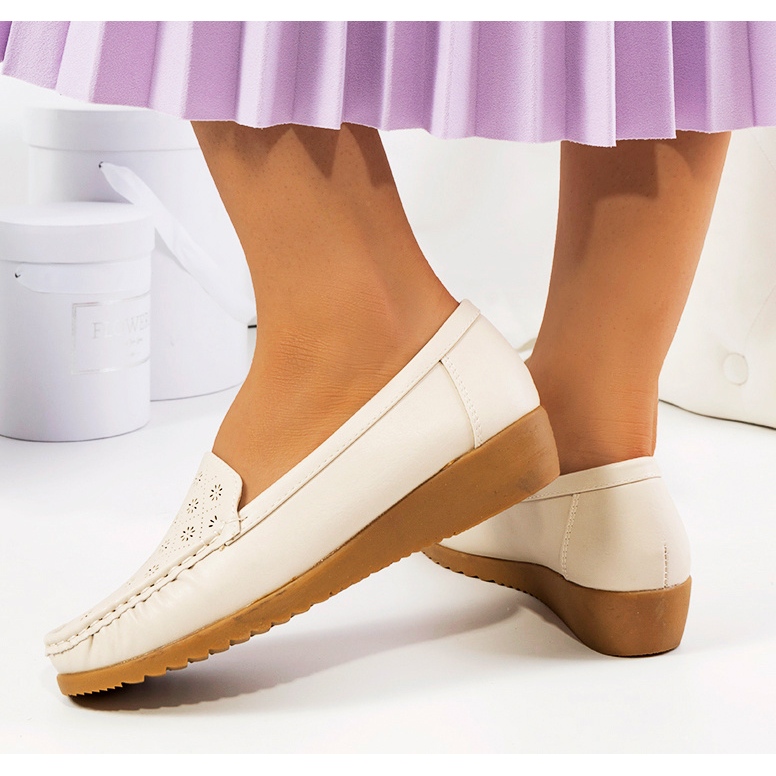 Beige wedge loafers från Wendy 1