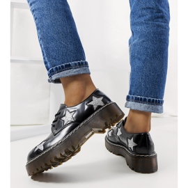 Svarta skor med Starl stjärnor 2