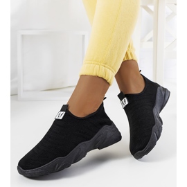 BM Svarta Aaron sneakers 1