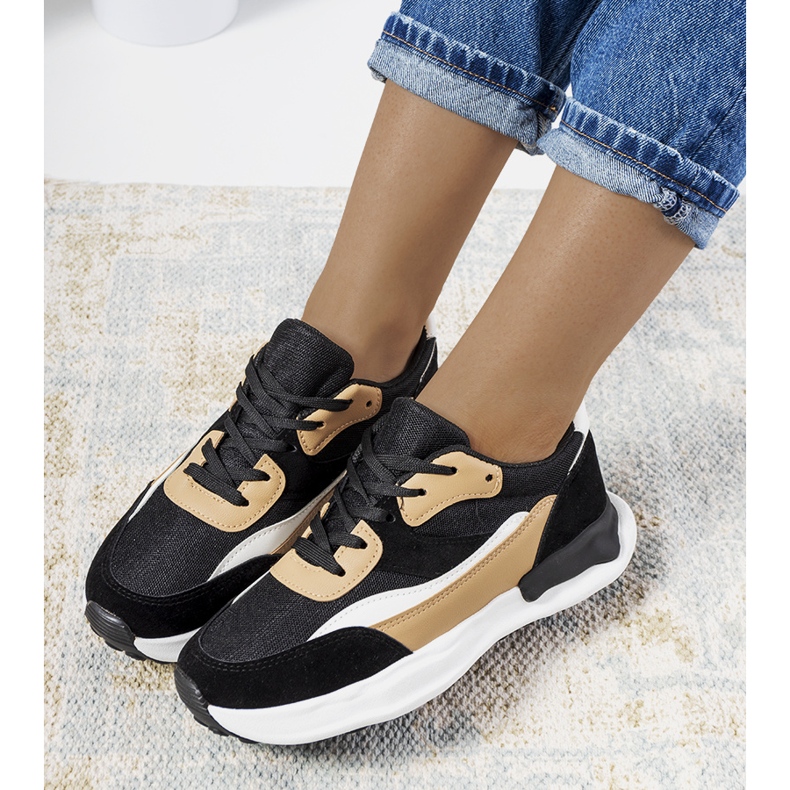 Svarta Pagnotto damsneakers beige 1