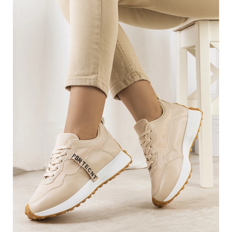Beiga sneakers med Samina-kedja beige 1