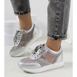 Silver sneakers med mesh från Ilkay 1