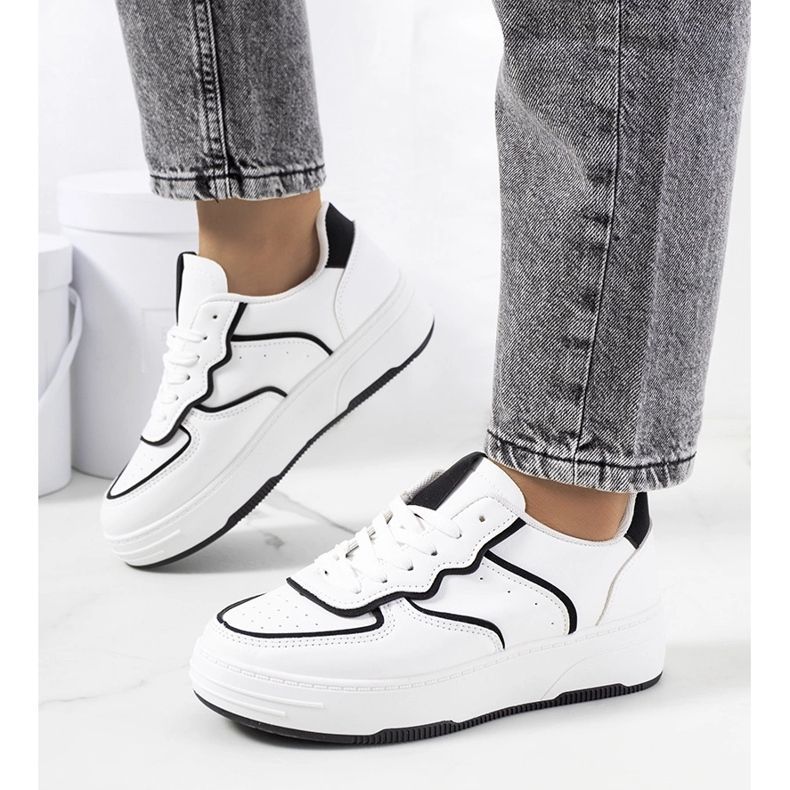 Bieke sneakers för kvinnor, vita och svarta 1