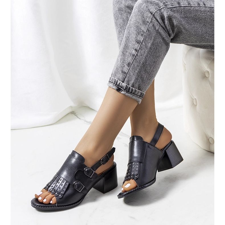 Svarta lädersandaler med Zand skaft 1