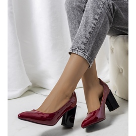 Rödlackerade pumps på Shannen-stolpen mångfärgad 1