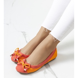 Orange ballerinor med en Eske rosett röd 1